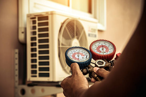 Professional Hvac technician working in Prentiss, MS